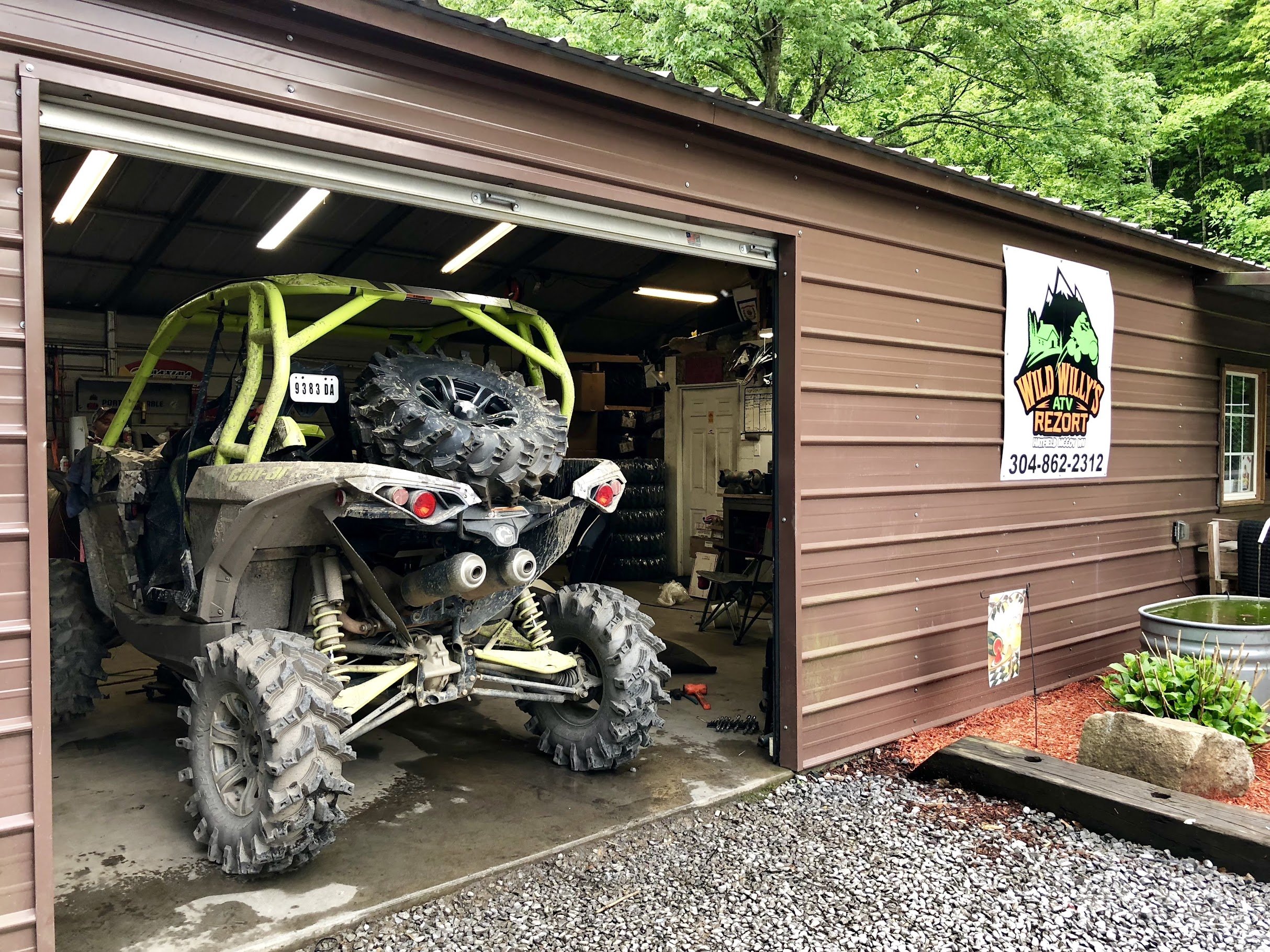  I ended up having some mechanic issues and the owners allowed us to use their repair garage to get up and running again.&nbsp; Fantastic people, If your looking to stay, this would be the place! 