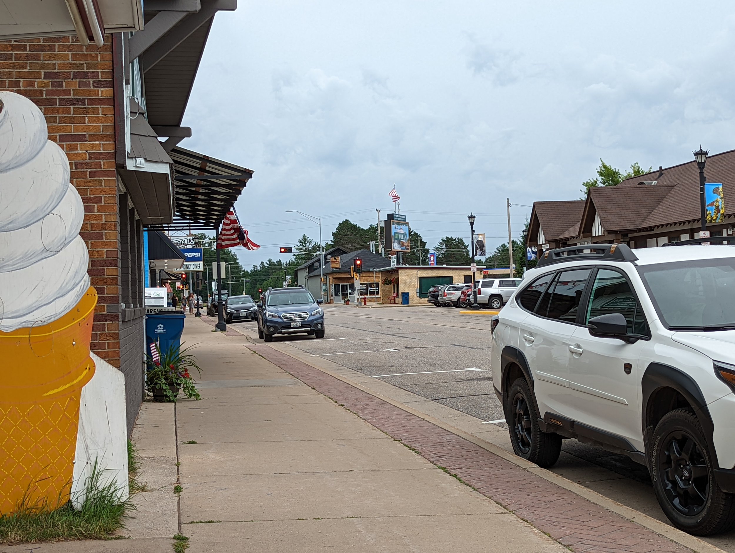  Stopped at Tim’s Holiday Corner in Eagle River, Good selection of food and treats.  Great Vanilla Shakes! 